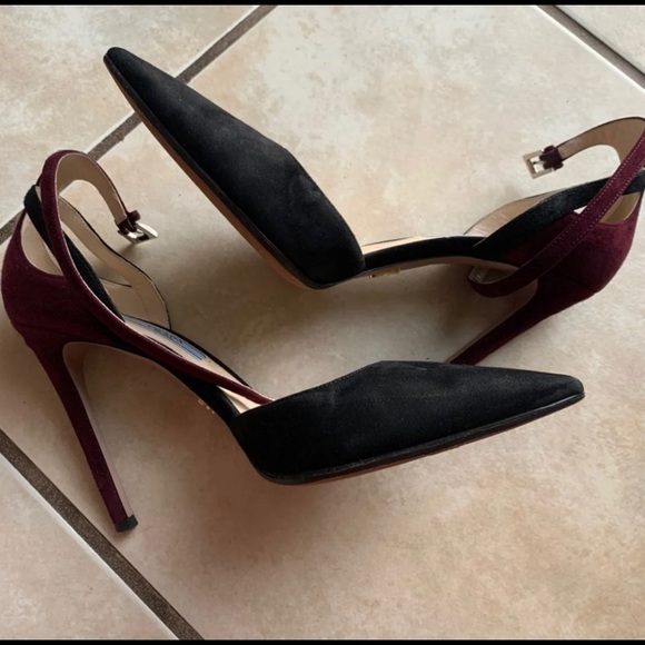 Prada Decollette Black and Burgundy Heel - Picture 7 of 8